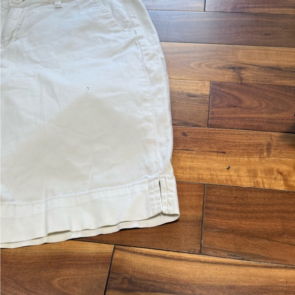 Women’s White Casual Shorts - Picture 4 of 6